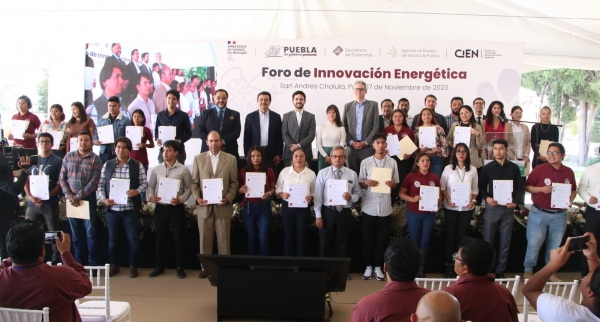 Puebla, primer lugar a nivel nacional en mujeres certificadas en estándares energéticos: Economía